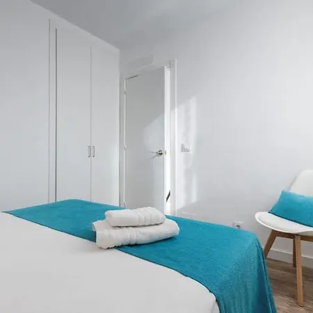 Hotel Apartamentos Es Canutells 2*